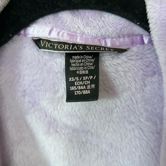 Victoria Secret Robe - Picture 2 of 3